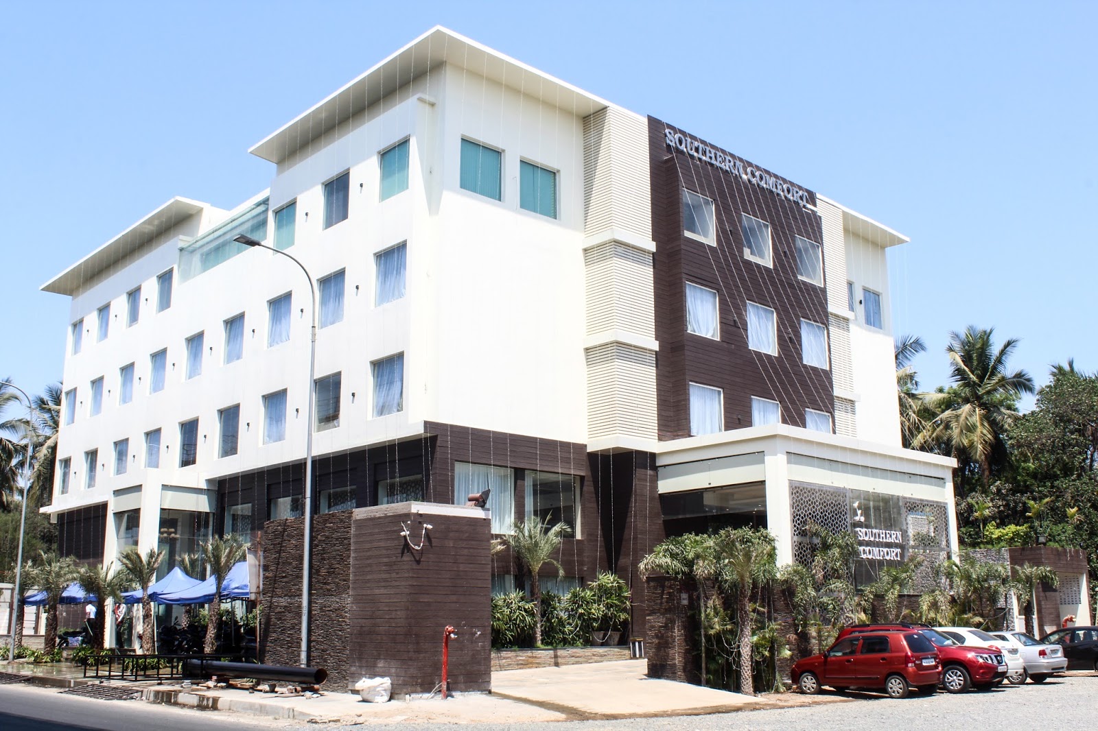 Hotel Southern Comfort — Banquet Hall in Chennai (on-site parking, in-house decoration, outside catering allowed, bar service available)