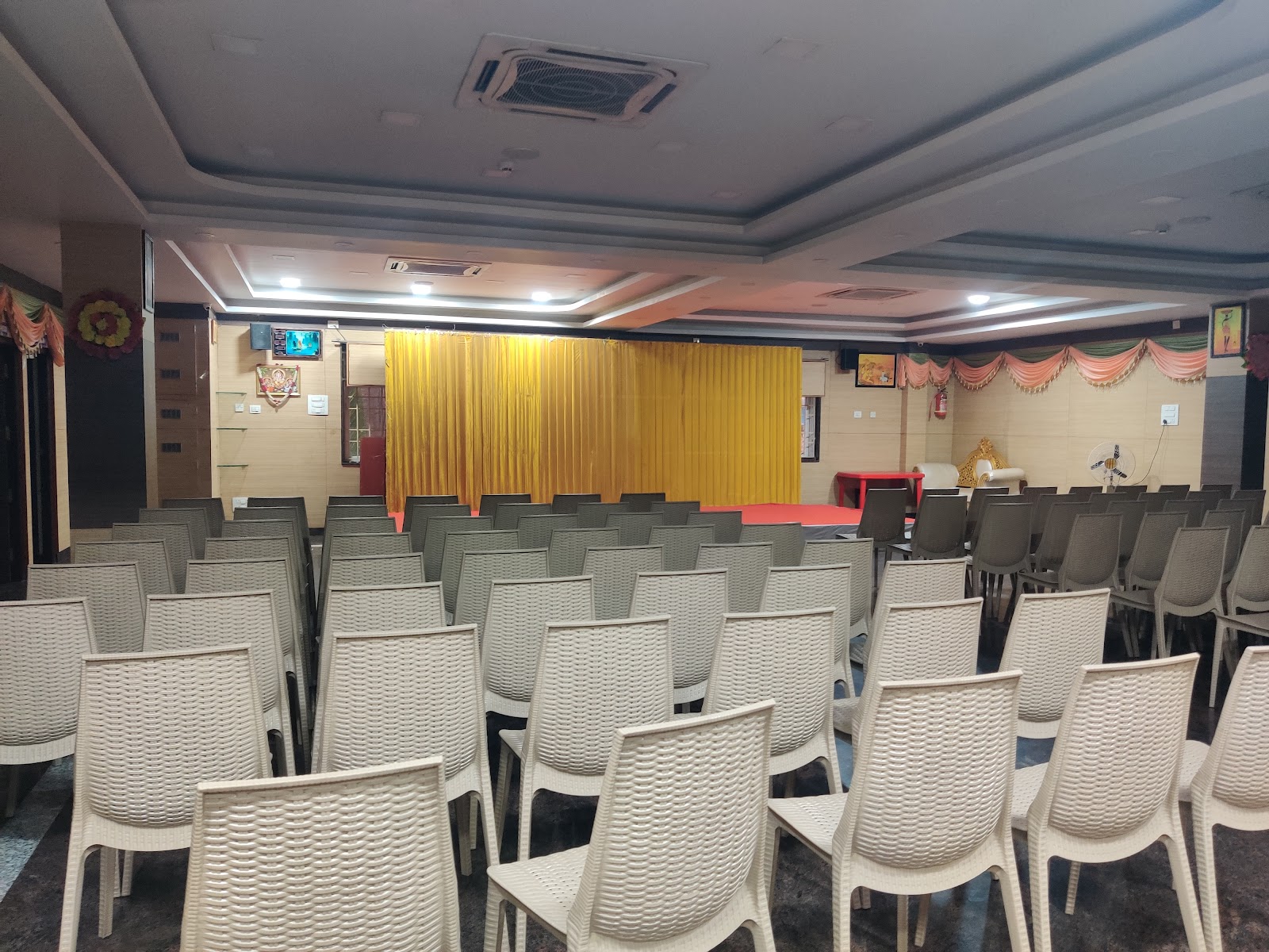 SMS Hall — Banquet Hall in Ambattur, Chennai (on-site parking, in-house decoration, outside catering allowed, bar service available) — photo 2