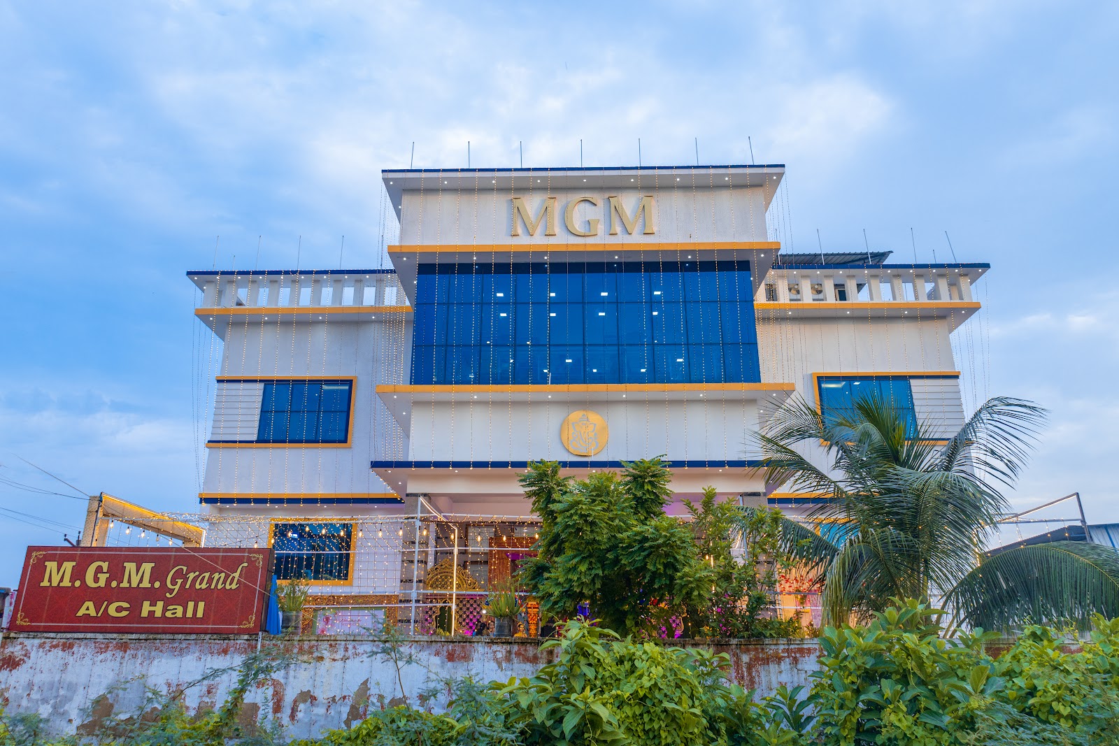 MGM Grand A/C Hall — Banquet Hall in Kovur, Chennai (on-site parking, in-house decoration, DJ permitted, bar service available) — photo 3