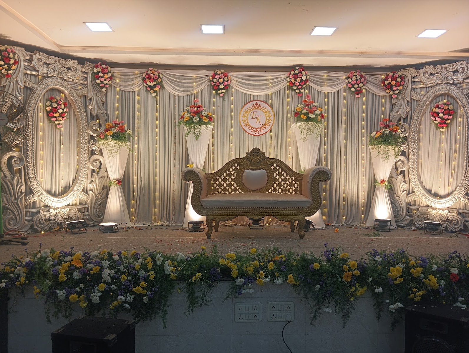 Saritha Mahal — Banquet Hall in Chennai (on-site parking, in-house decoration, DJ permitted, bar service available)