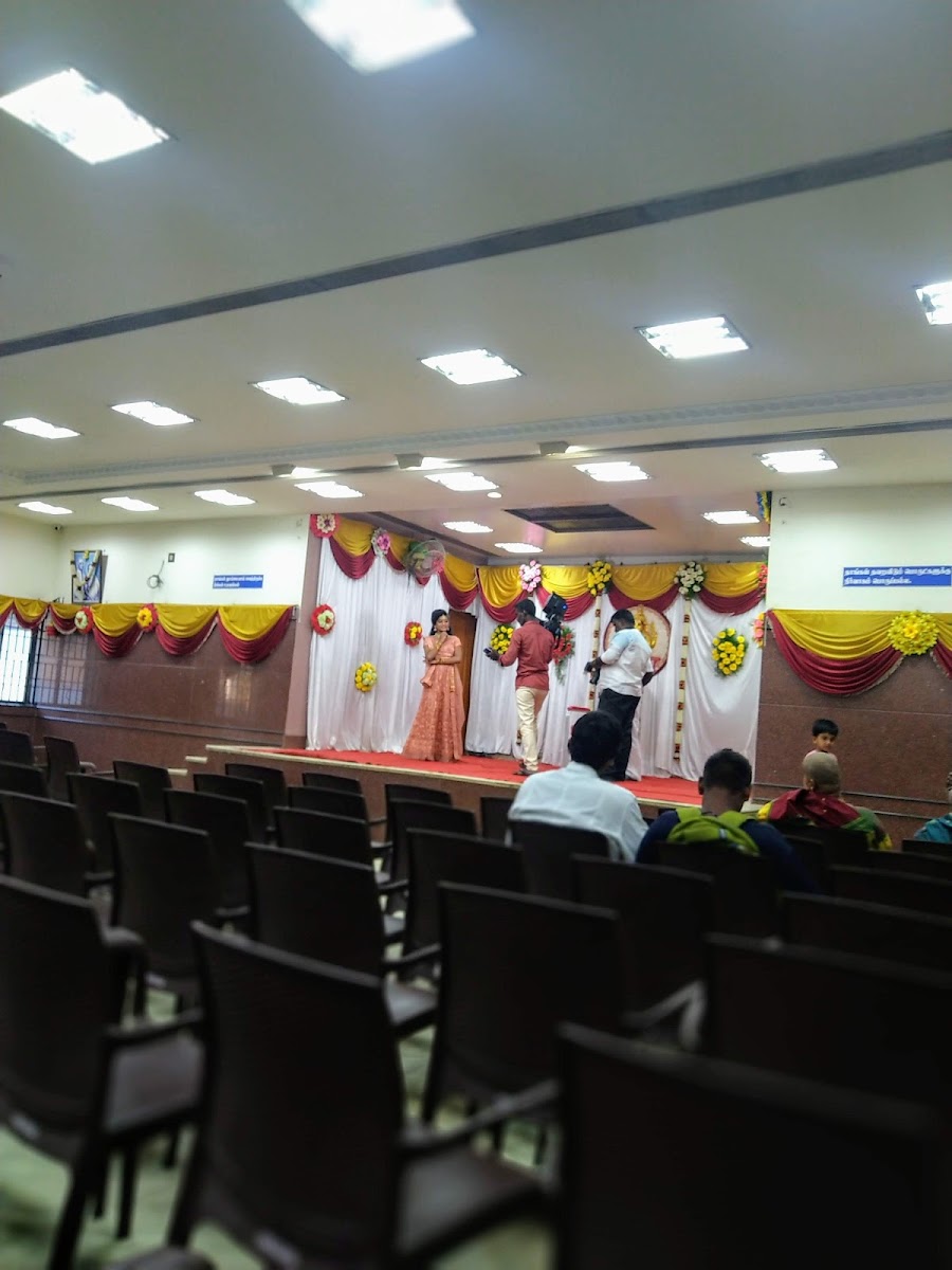 Alammelu Kalyani Mahal — Banquet Hall in Maduravoyal, Chennai (on-site parking, in-house decoration, DJ permitted, bar service available) — photo 2