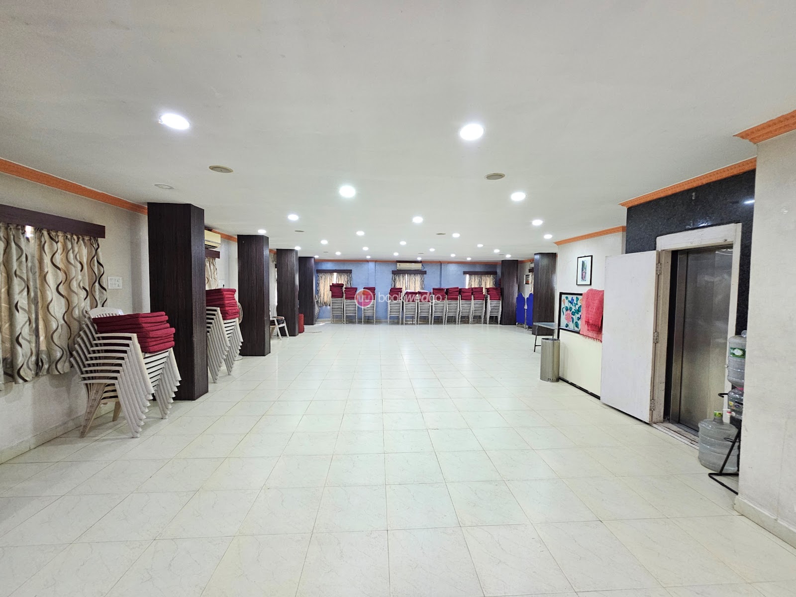 Prinitha Tower Party Hall — Banquet Hall in Urapakkam, Chennai (on-site parking, in-house decoration, outside catering allowed, bar service available) — photo 3