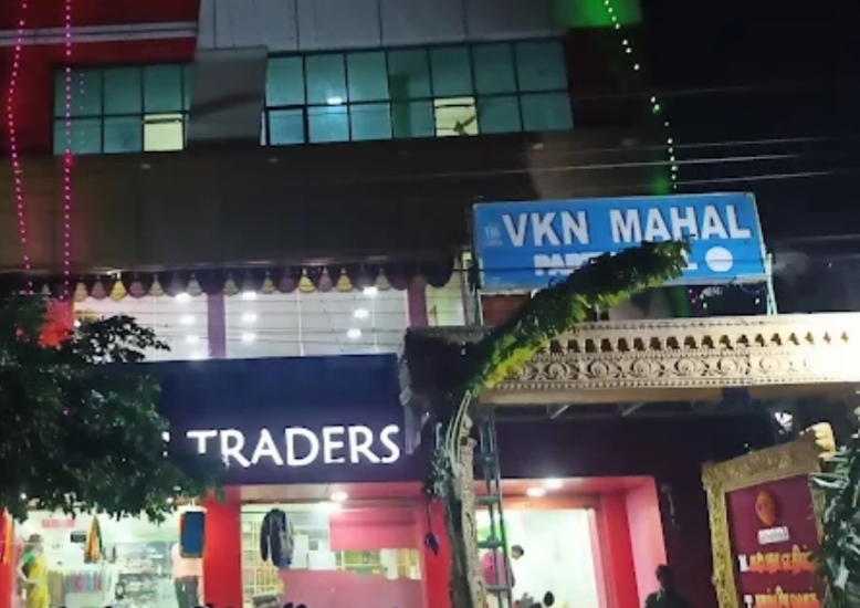 VKN Mahal — Banquet Hall in Chennai (on-site parking, in-house decoration, bar service available, 250–350 guest capacity)