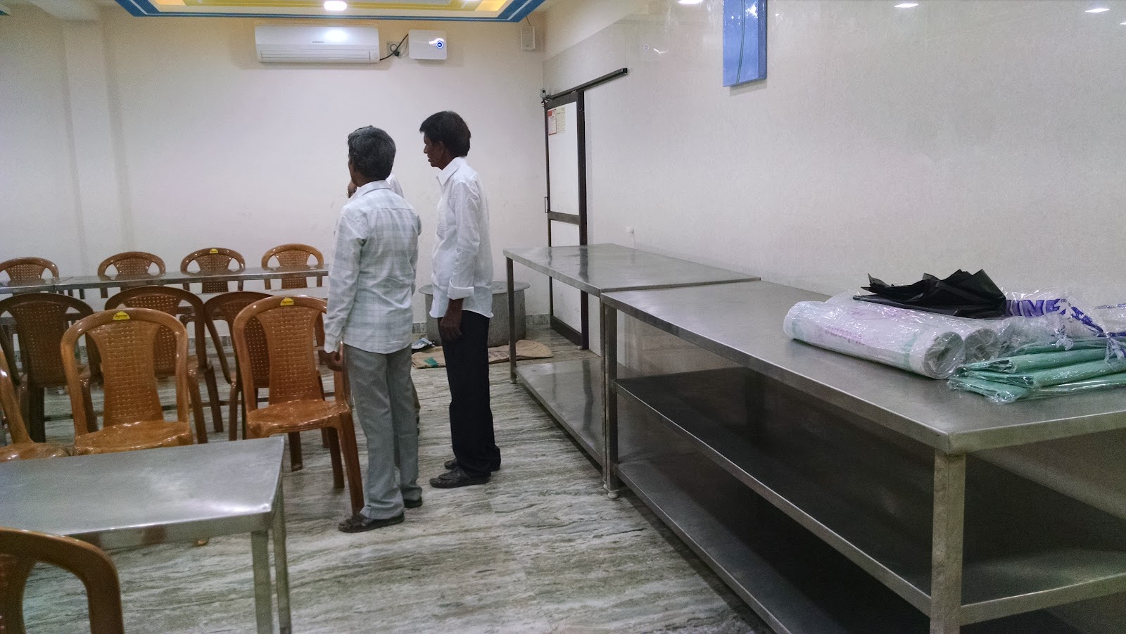 Sree Annai Mini hall — Banquet Hall in Anakaputhur, Chennai (on-site parking, in-house decoration, bar service available, 170–300 guest capacity) — photo 4