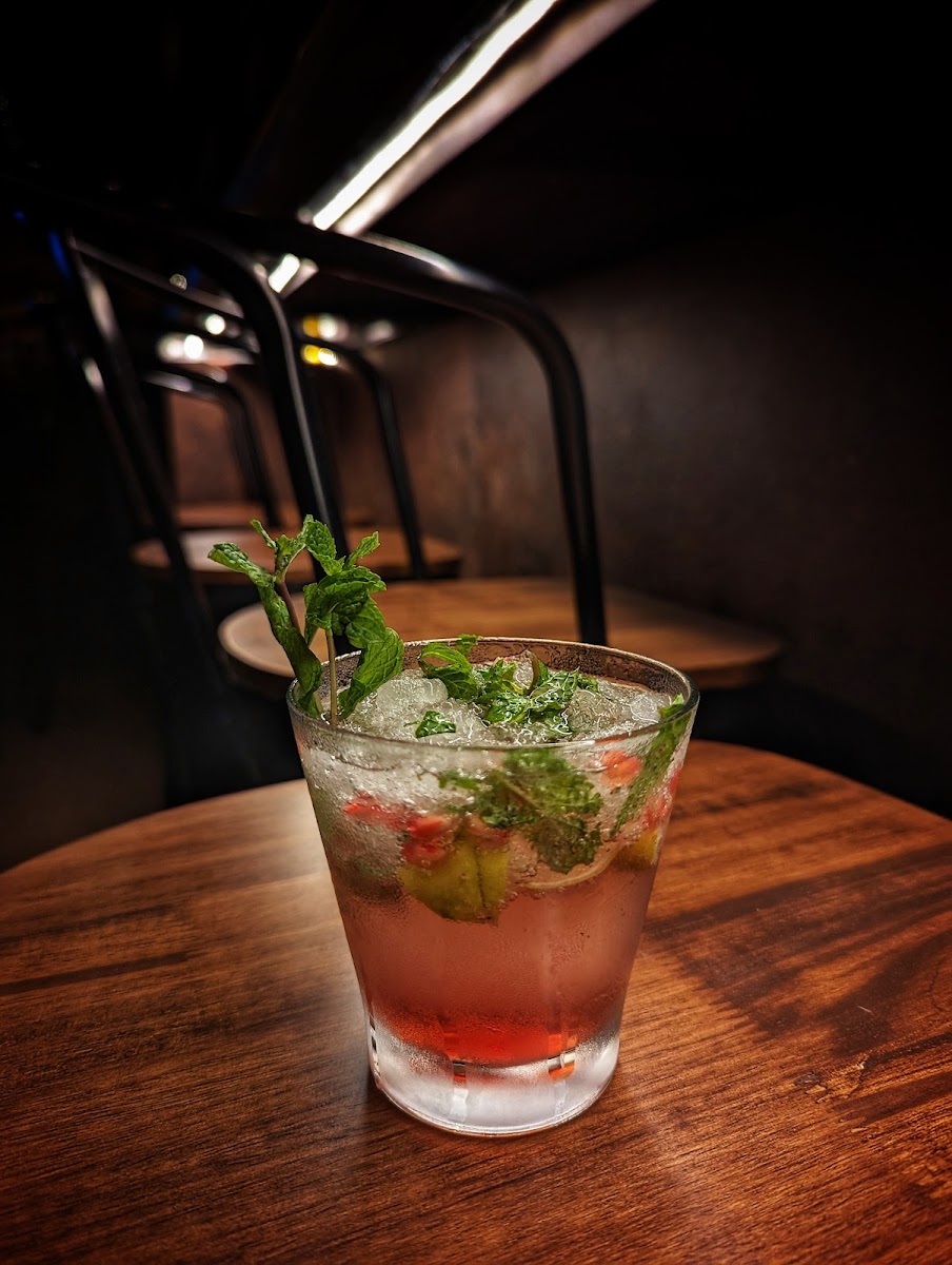Barley Broo — Banquet Hall in Rajajinagar, Bangalore (on-site parking, in-house decoration, DJ permitted, bar service available) — photo 3