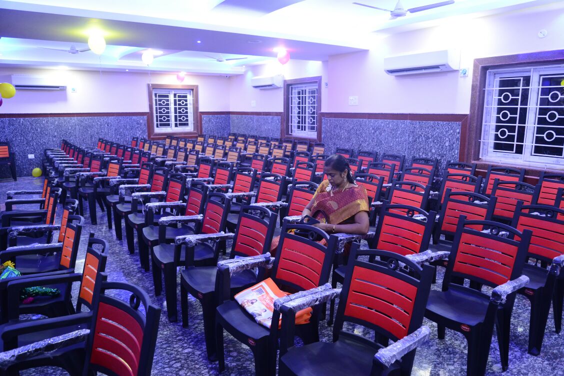Sri Duraisamy Mini Hall — Banquet Hall in Ambattur, Chennai (on-site parking, in-house decoration, bar service available, 300–450 guest capacity) — photo 2