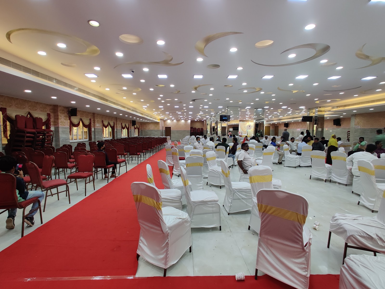 Ramjan Mahal — Banquet Hall in Royapuram, Chennai (on-site parking, in-house decoration, bar service available, 650–1000 guest capacity) — photo 2