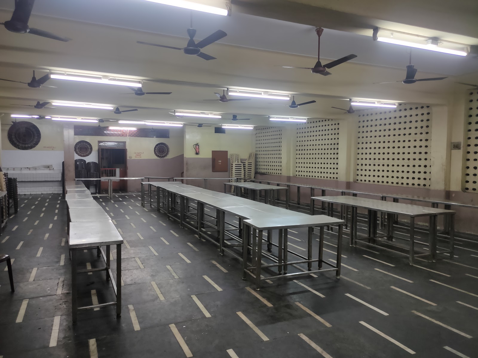 S.S.K Thirumana Maaligai — Banquet Hall in Royapuram, Chennai (on-site parking, in-house decoration, DJ permitted, bar service available) — photo 3