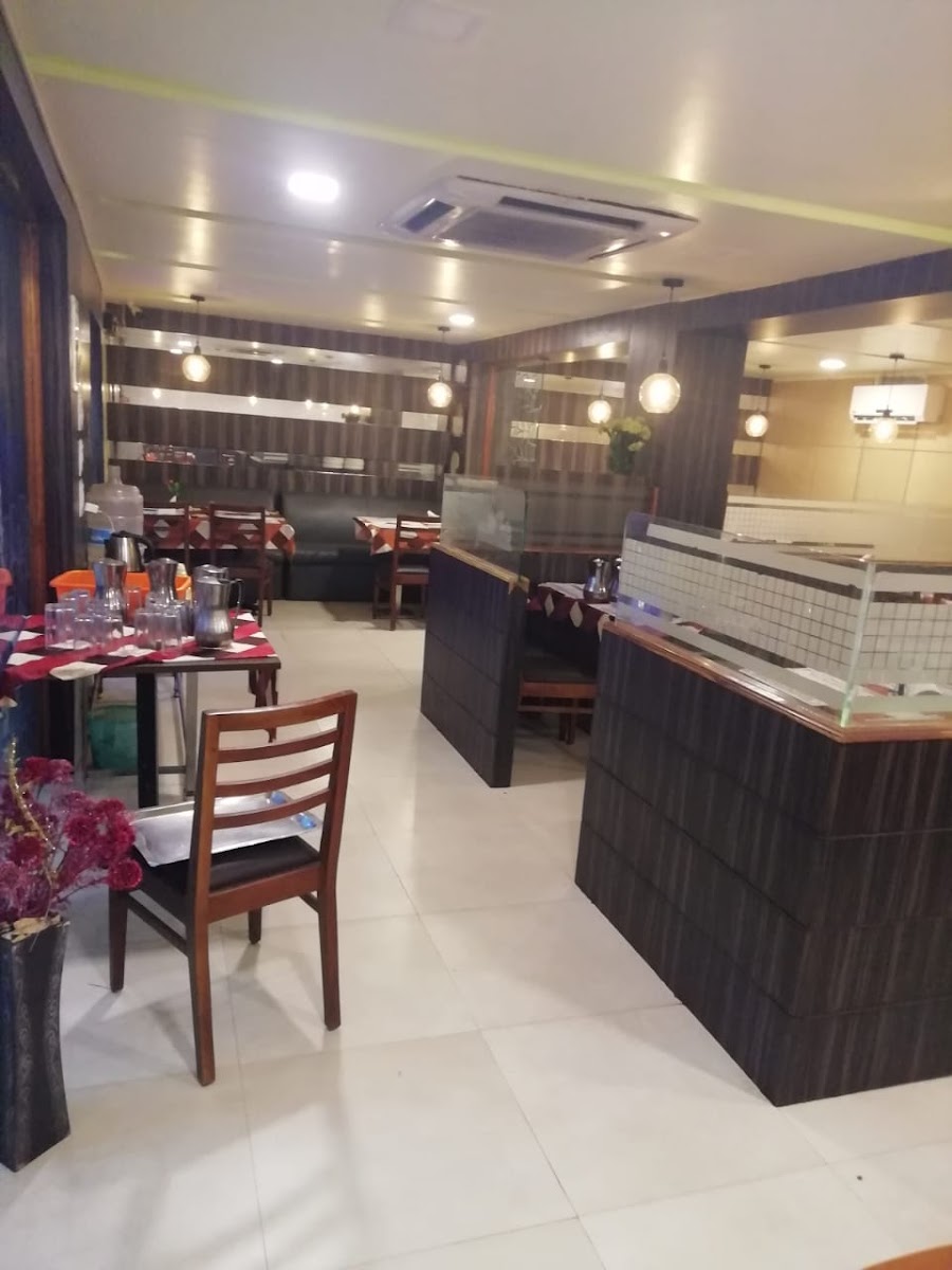 Hotel Pentagon Restaurant & Party Hall — Banquet Hall in Anna Nagar, Chennai (on-site parking, in-house decoration, outside catering allowed, bar service available)