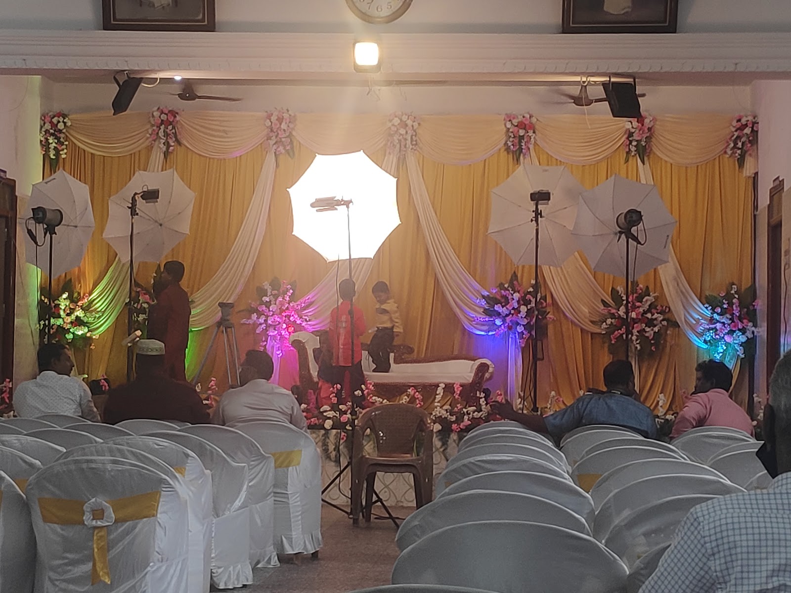 Suganya Thirumana Mandapam — Banquet Hall in Neelankarai, Chennai (on-site parking, in-house decoration, bar service available, 800–1200 guest capacity) — photo 3
