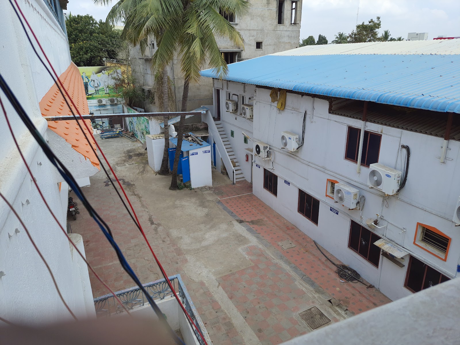 R.E Mahal — Banquet Hall in Kolathur, Chennai (on-site parking, in-house decoration, bar service available, 400–600 guest capacity) — photo 4