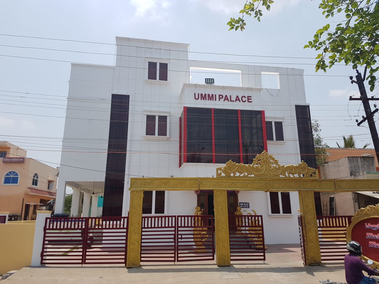 Ummi Palace — Banquet Hall in Chennai (on-site parking, in-house decoration, bar service available, 550–850 guest capacity)