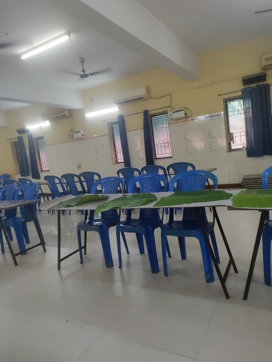 Shri Sudharsan Kalyan Mahal — Banquet Hall in Nanganallur, Chennai (on-site parking, in-house decoration, DJ permitted, bar service available) — photo 3