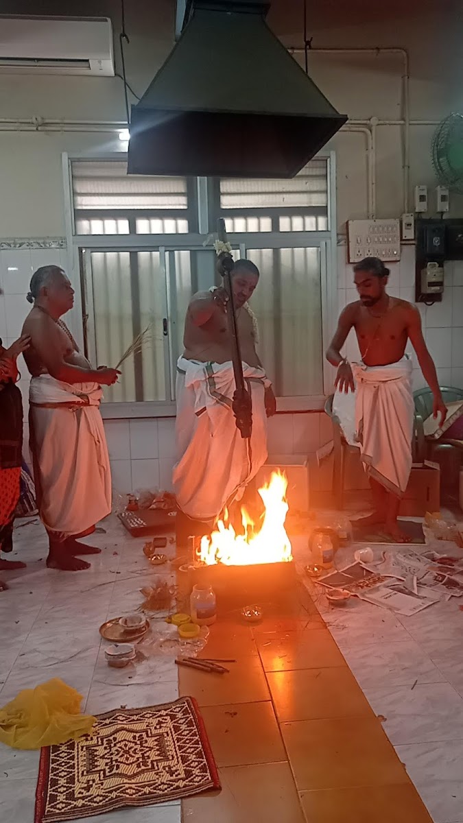 Mithilapuri Kalyana Mandapam — Banquet Hall in Mambalam, Chennai (on-site parking, in-house decoration, DJ permitted, bar service available)