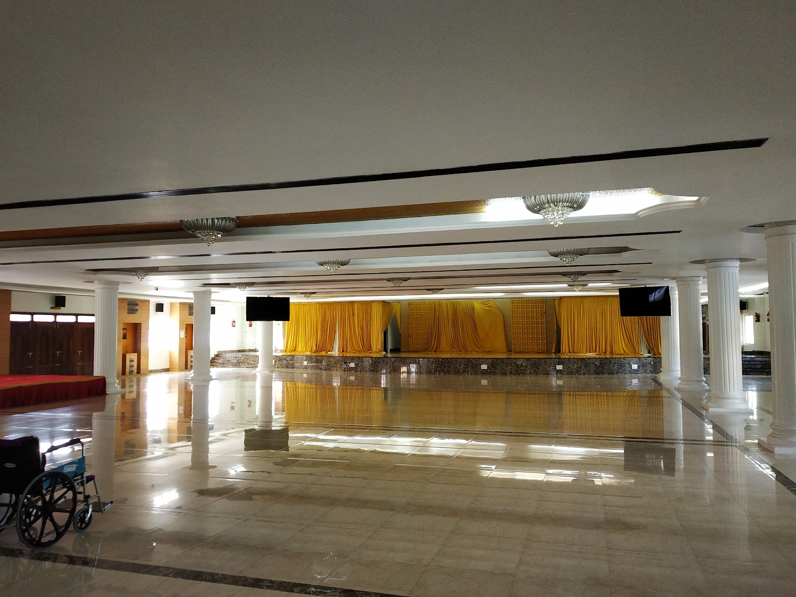 Vijay Raja Thirumana Mandapam — Banquet Hall in Kovilambakkam, Chennai (on-site parking, in-house decoration, DJ permitted, bar service available) — photo 2