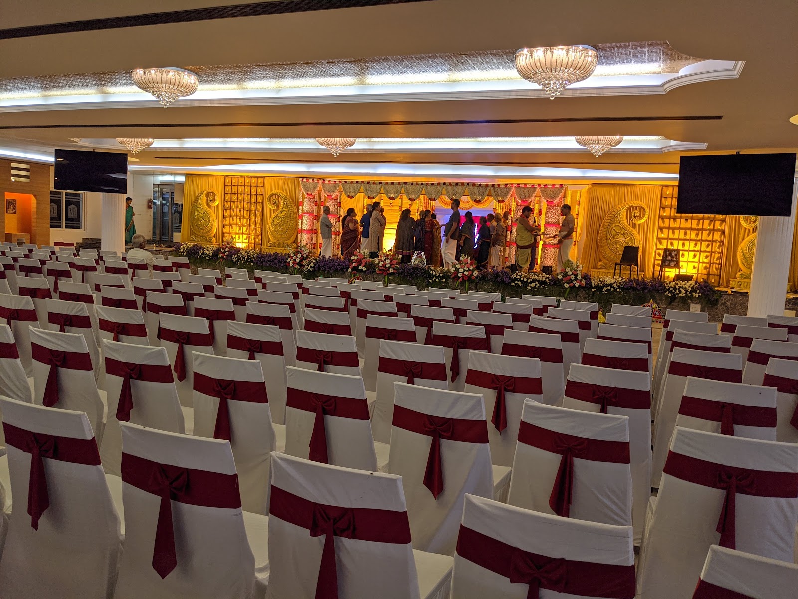 Vijay Raja Thirumana Mandapam — Banquet Hall in Kovilambakkam, Chennai (on-site parking, in-house decoration, DJ permitted, bar service available) — photo 3