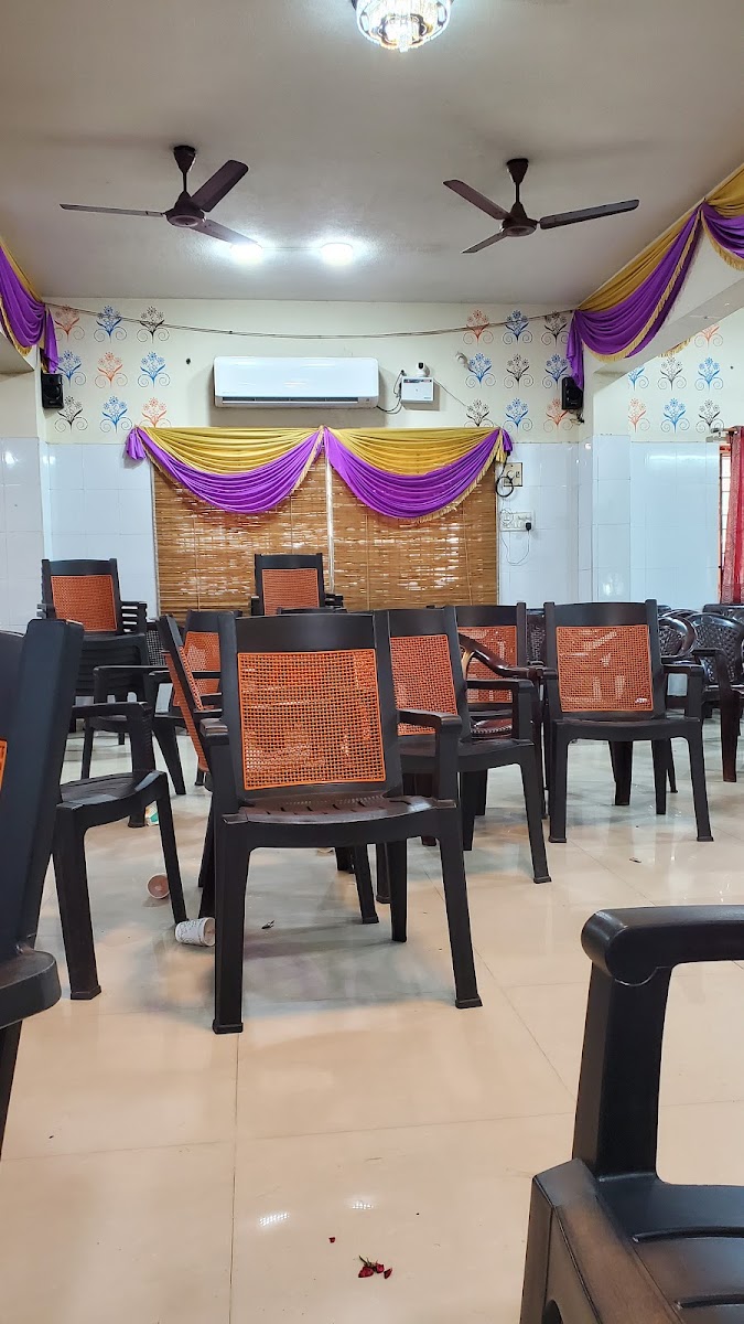Athreyaa Hall — Banquet Hall in Chennai (on-site parking, in-house decoration, bar service available, 200–300 guest capacity)