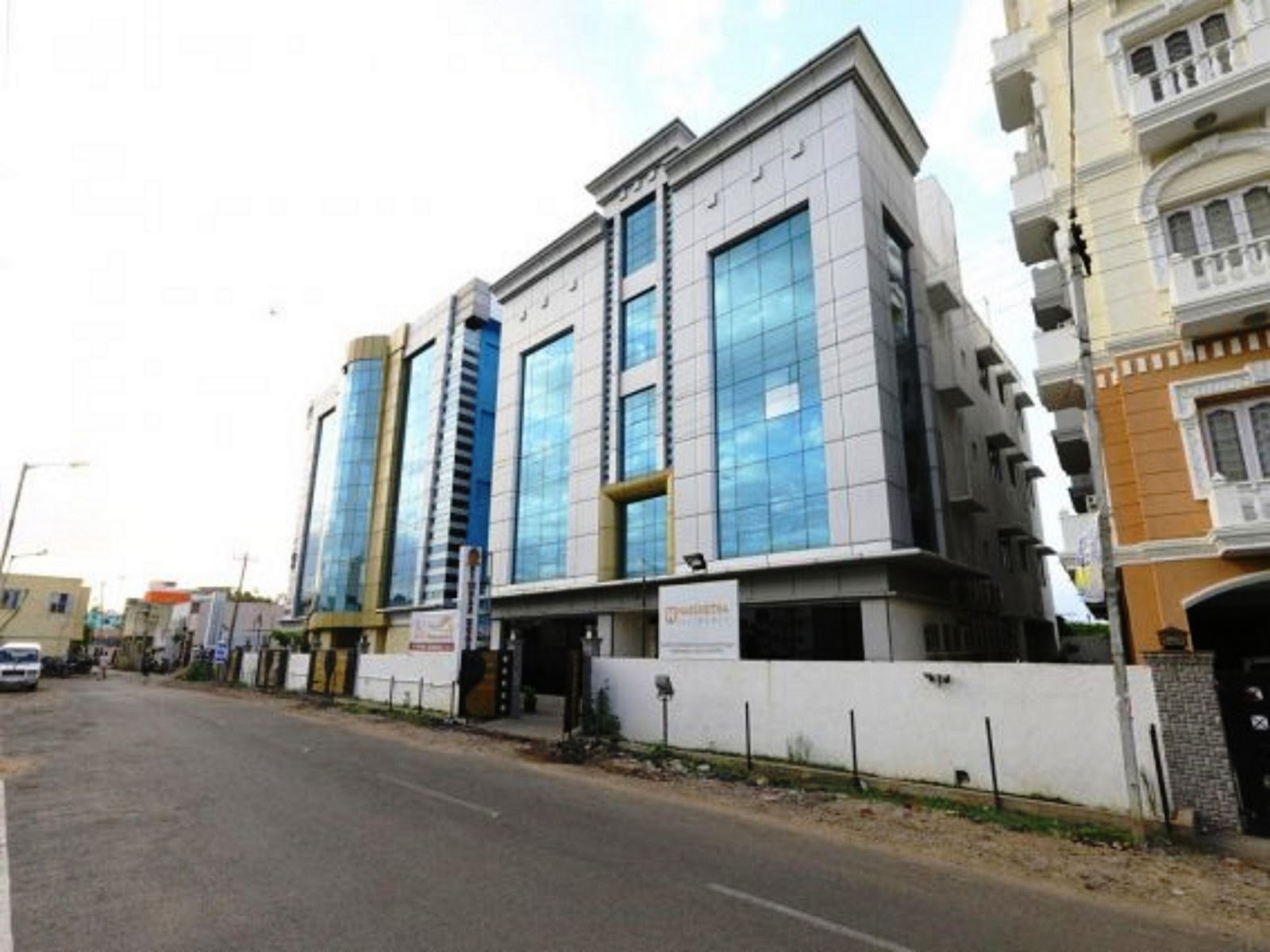 Dera Boutique Stays — Banquet Hall in Chennai (on-site parking, in-house decoration, outside catering allowed, bar service available)