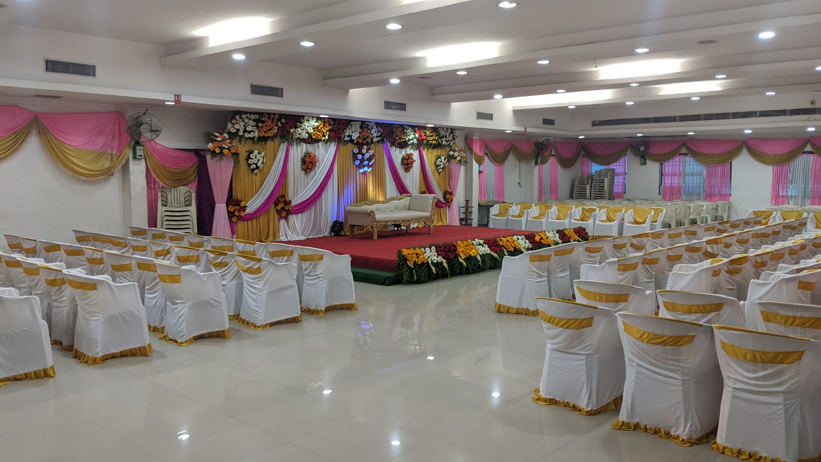 Sindu Mahal — Banquet Hall in Chennai (on-site parking, in-house decoration, bar service available, 250–400 guest capacity)