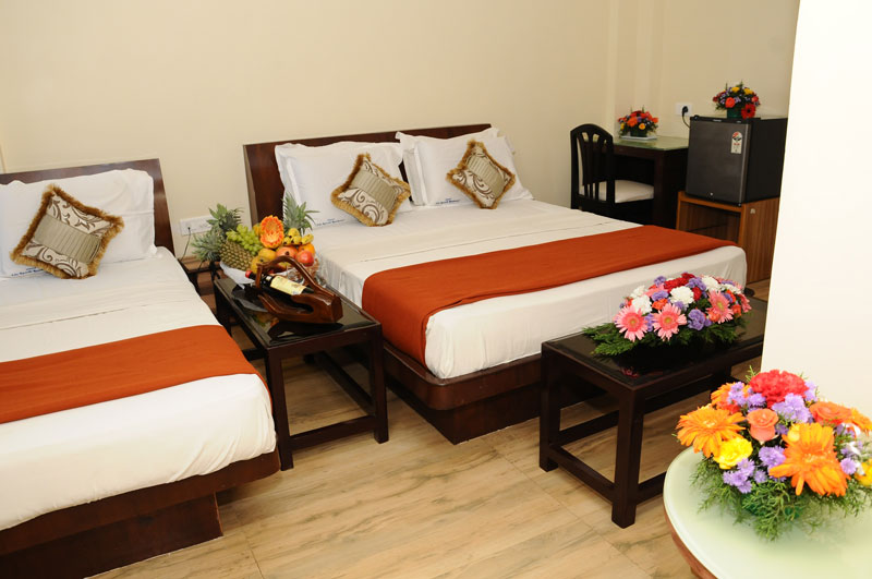 The Kanchi Residency — Banquet Hall in Anna Nagar, Chennai (on-site parking, in-house decoration, outside catering allowed, bar service available) — photo 2