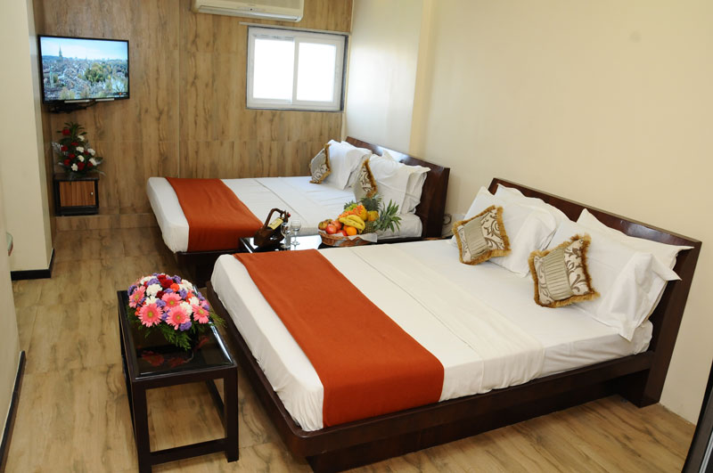 The Kanchi Residency — Banquet Hall in Anna Nagar, Chennai (on-site parking, in-house decoration, outside catering allowed, bar service available) — photo 3