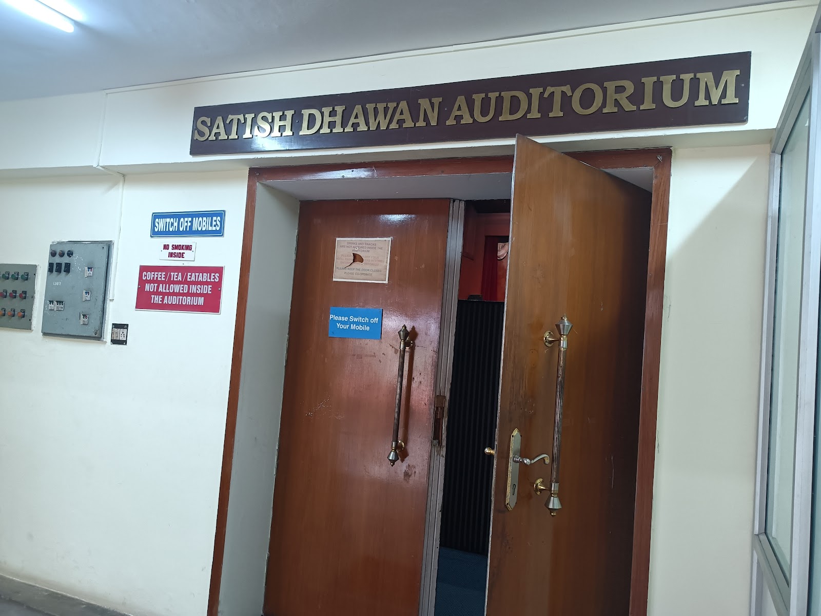 Satish Dhawan Auditorium — Banquet Hall in Malleswaram, Bangalore (on-site parking, in-house decoration, bar service available, 4.0★ rated) — photo 4