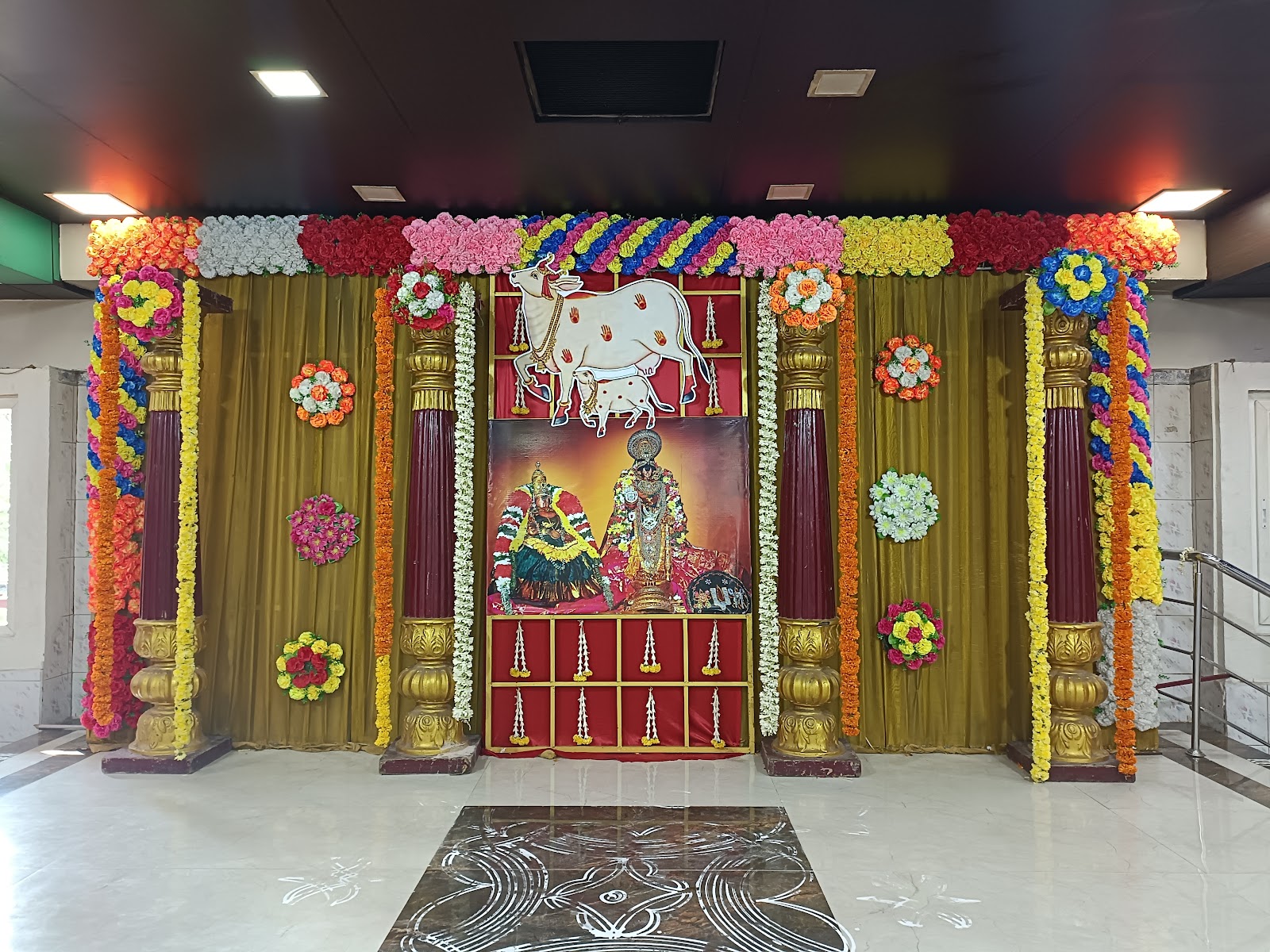 Panigraha Kalyana Mandapam — Banquet Hall in Mambalam, Chennai (on-site parking, in-house decoration, DJ permitted, bar service available)
