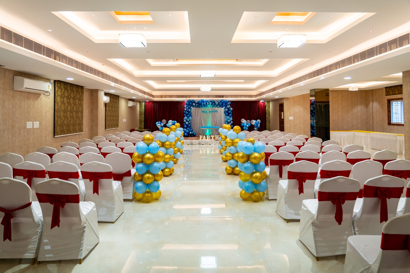 Isiri Banquet Hall — Banquet Hall in Hegde Nagar, Bangalore (on-site parking, in-house decoration, bar service available, 150–250 guest capacity) — photo 2