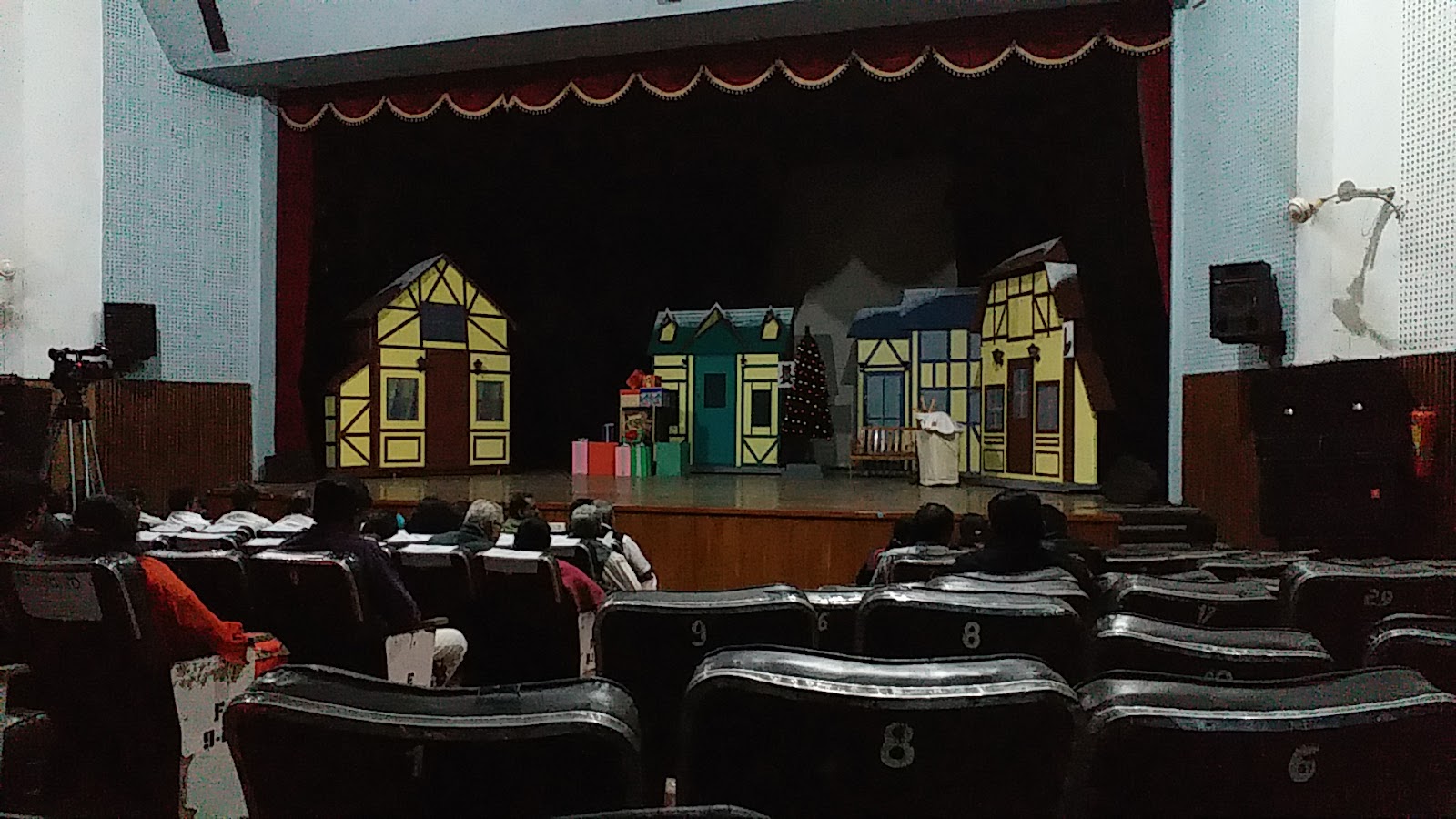Gurunanak Bhavan Auditorium — Banquet Hall in Vasanth Nagar, Bangalore (on-site parking, in-house decoration, bar service available, 4.2★ rated) — photo 4