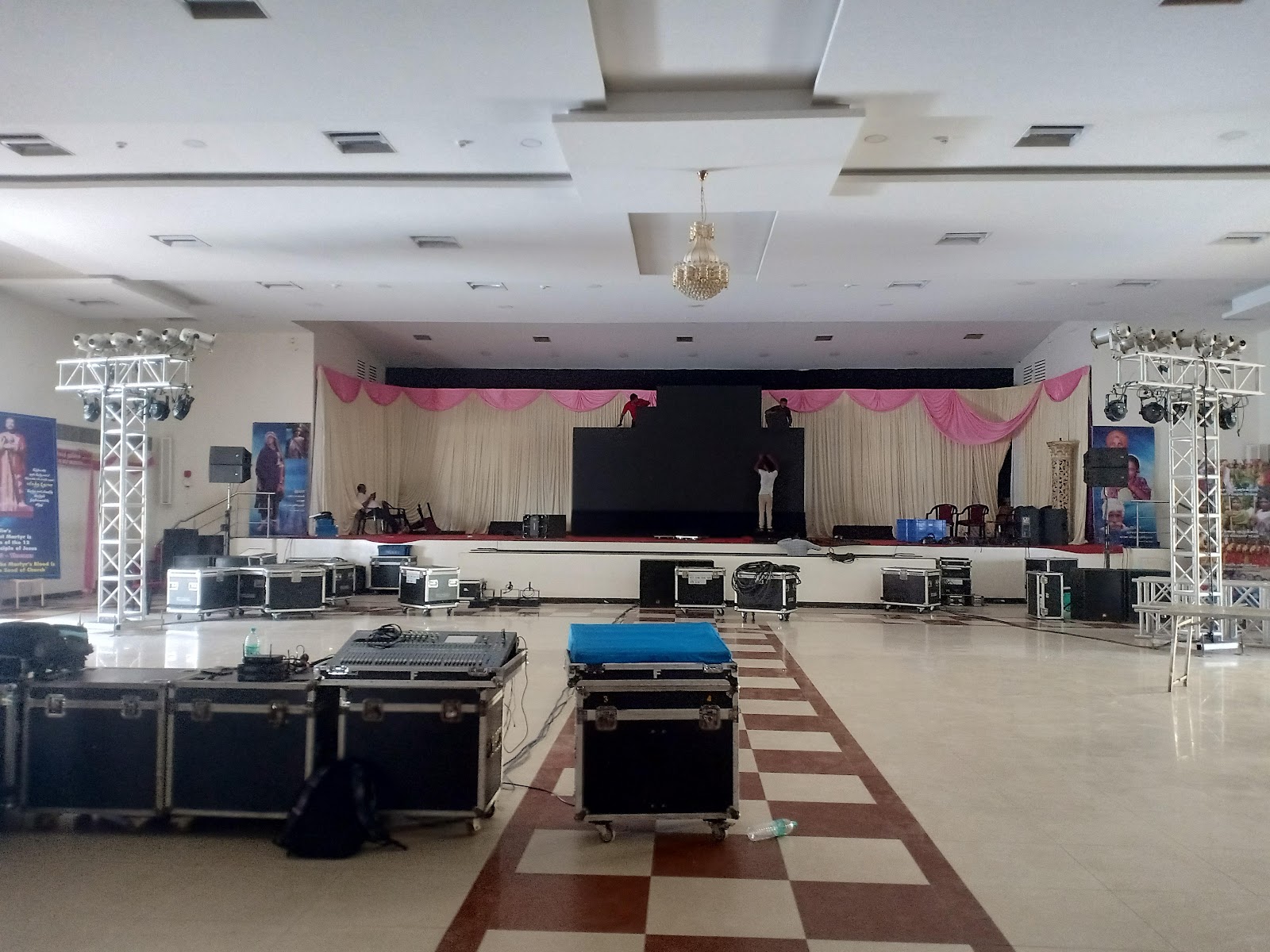 BKN Auditorium — Banquet Hall in Chennai (on-site parking, in-house decoration, DJ permitted, bar service available)