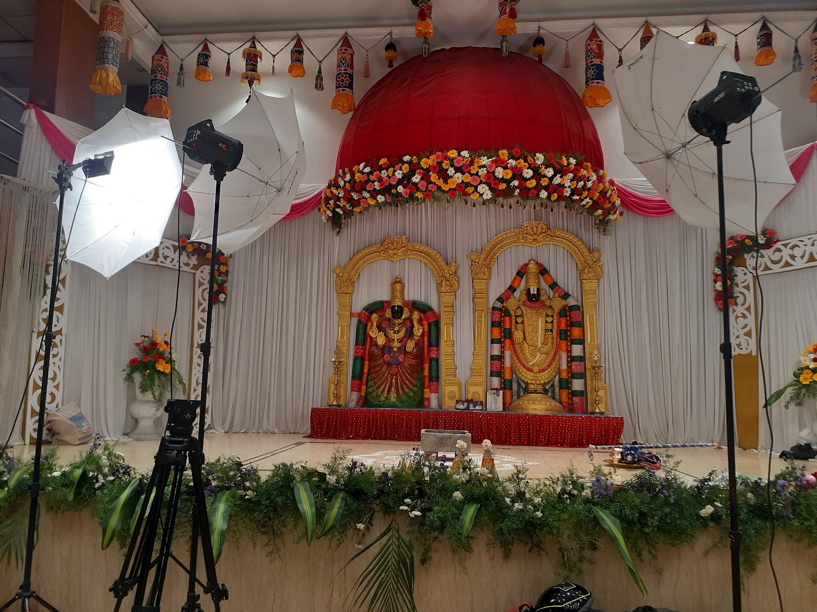 Sri Bhuvaneswari Kalyana Mandapam — Banquet Hall in T Nagar, Chennai (on-site parking, in-house decoration, DJ permitted, bar service available) — photo 2