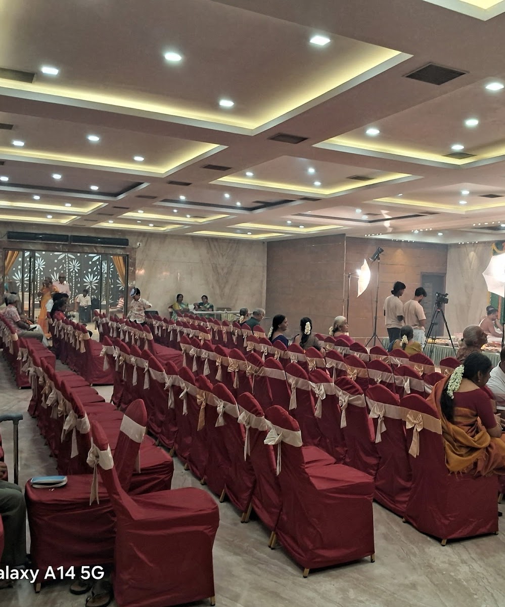 Shyamala Hall — Banquet Hall in Mambalam, Chennai (on-site parking, in-house decoration, bar service available, 500–800 guest capacity) — photo 4