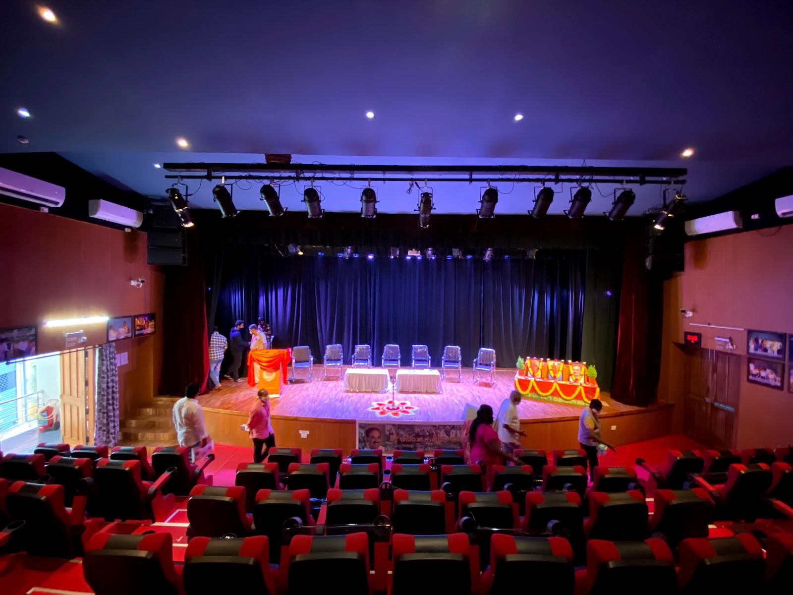 Dr.c Ashwath Kala Bhavana — Banquet Hall in Basavanagudi, Bangalore (on-site parking, in-house decoration, bar service available, 4.2★ rated) — photo 2