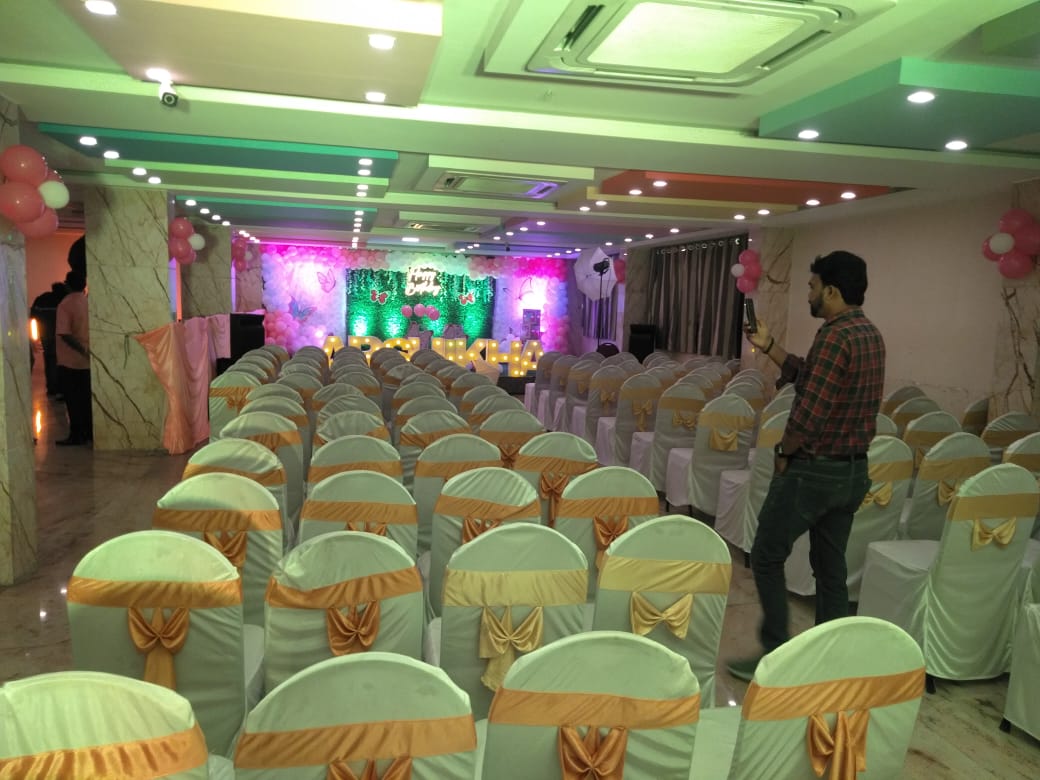 Sekaran Hotel — Banquet Hall in Perungudi, Chennai (on-site parking, in-house decoration, bar service available, 180–300 guest capacity) — photo 4