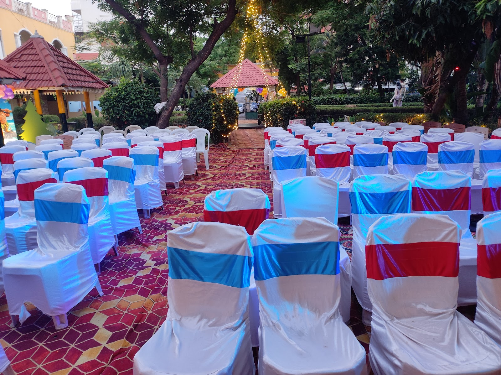 Friends Park Ammachi Party Hall — Banquet Hall in Valasaravakkam, Chennai (on-site parking, in-house decoration, bar service available, 300–450 guest capacity) — photo 2