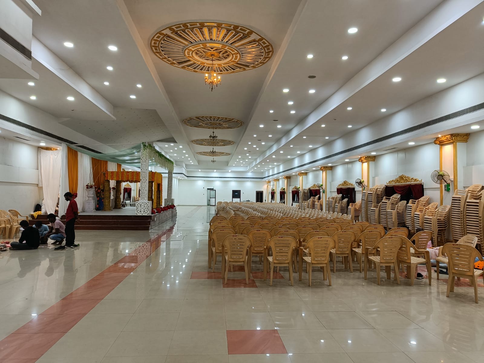 EVP Rajeswari Marriage Palace — Banquet Hall in Poonamalle, Chennai (on-site parking, in-house decoration, DJ permitted, bar service available) — photo 2