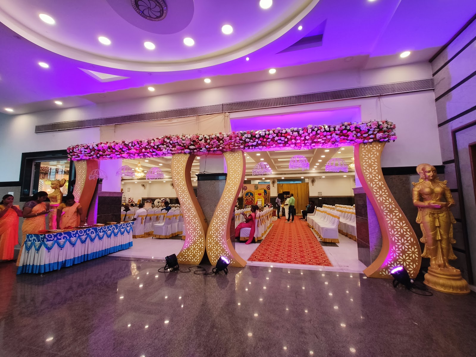Sri Alwaar Palace — Banquet Hall in Urapakkam, Chennai (on-site parking, in-house decoration, bar service available, 600–1000 guest capacity) — photo 2