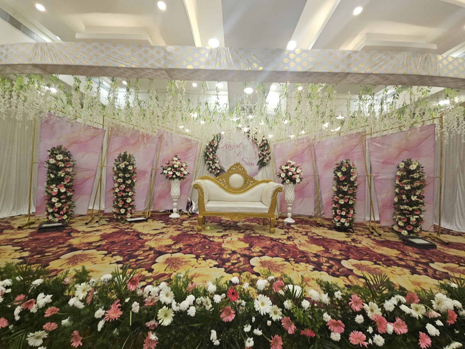 VM Grand Mahal — Banquet Hall in Chennai (on-site parking, in-house decoration, bar service available, 300–500 guest capacity)