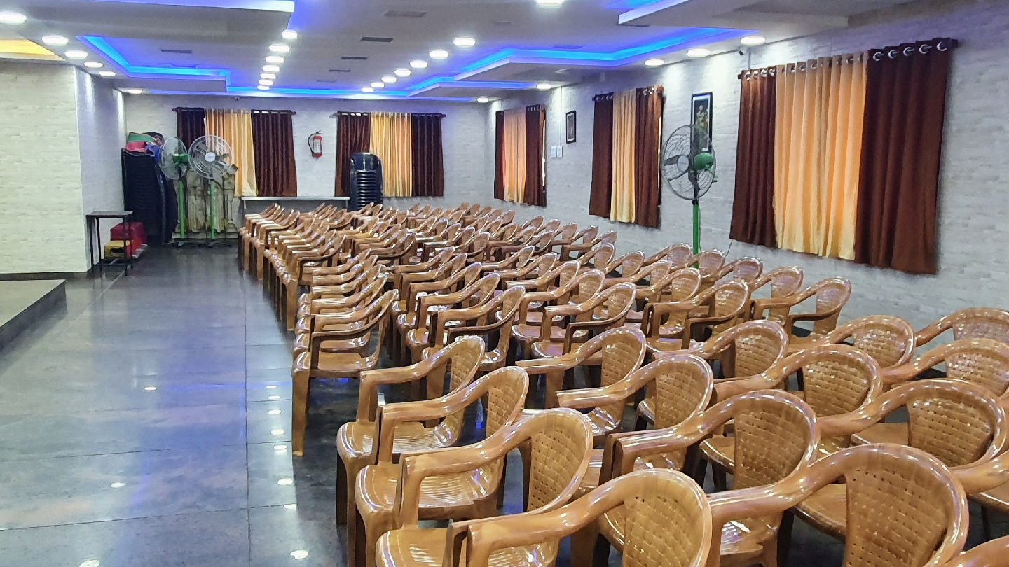 Lakshan AC Hall — Banquet Hall in Tambaram, Chennai (on-site parking, in-house decoration, bar service available, 175–300 guest capacity)