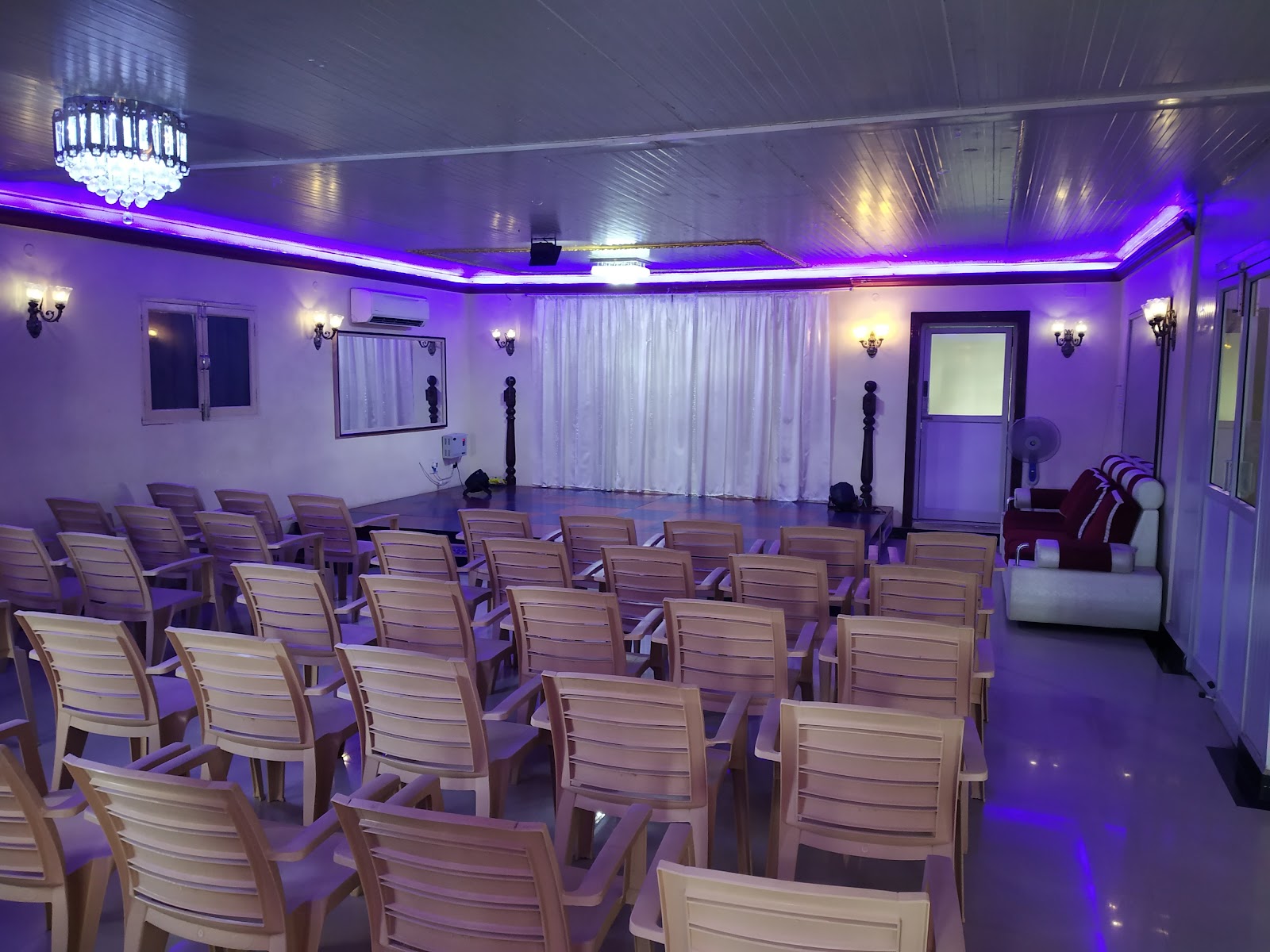 U S Party Hall — Banquet Hall in Velachery, Chennai (on-site parking, in-house decoration, DJ permitted, bar service available) — photo 4