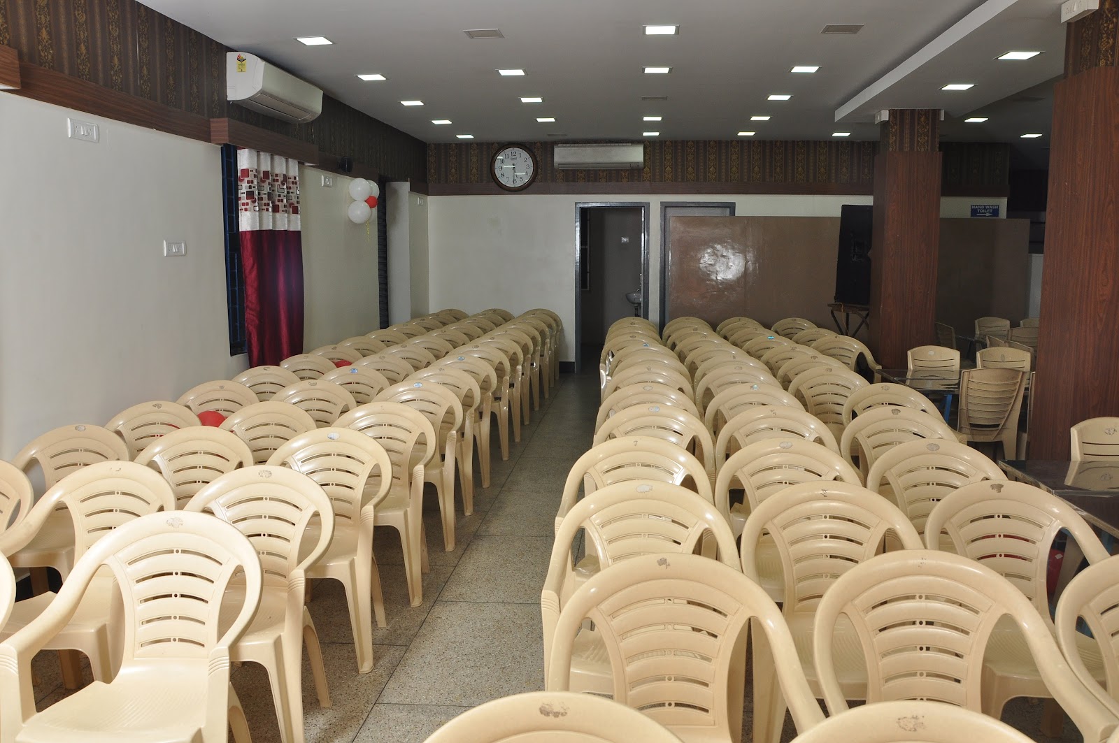 Mohanavasuki Party Hall — Banquet Hall in Ashok Nagar, Chennai (on-site parking, in-house decoration, bar service available, 80–150 guest capacity) — photo 3
