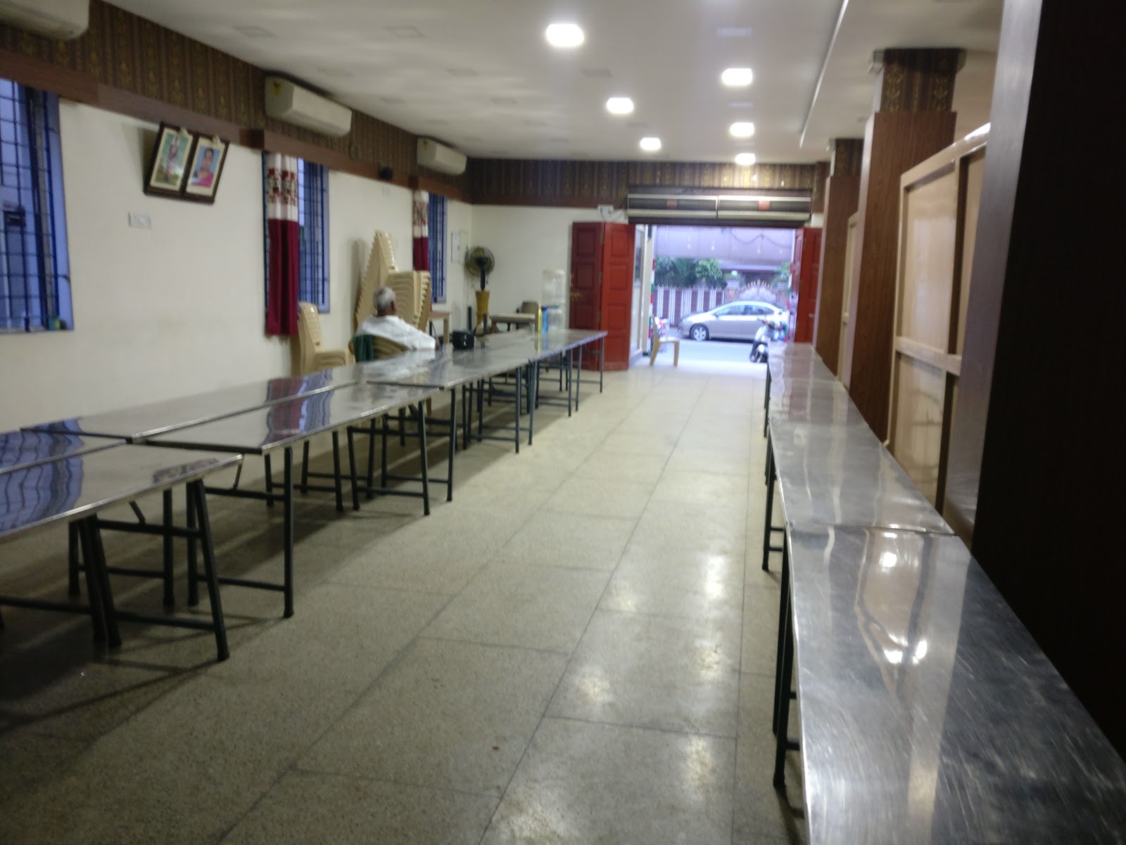 Mohanavasuki Party Hall — Banquet Hall in Ashok Nagar, Chennai (on-site parking, in-house decoration, bar service available, 80–150 guest capacity) — photo 4