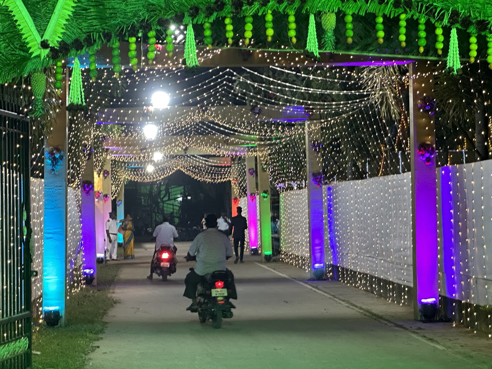 J S Grand Palace — Banquet Hall in Medavakkam, Chennai (on-site parking, in-house decoration, DJ permitted, bar service available) — photo 4