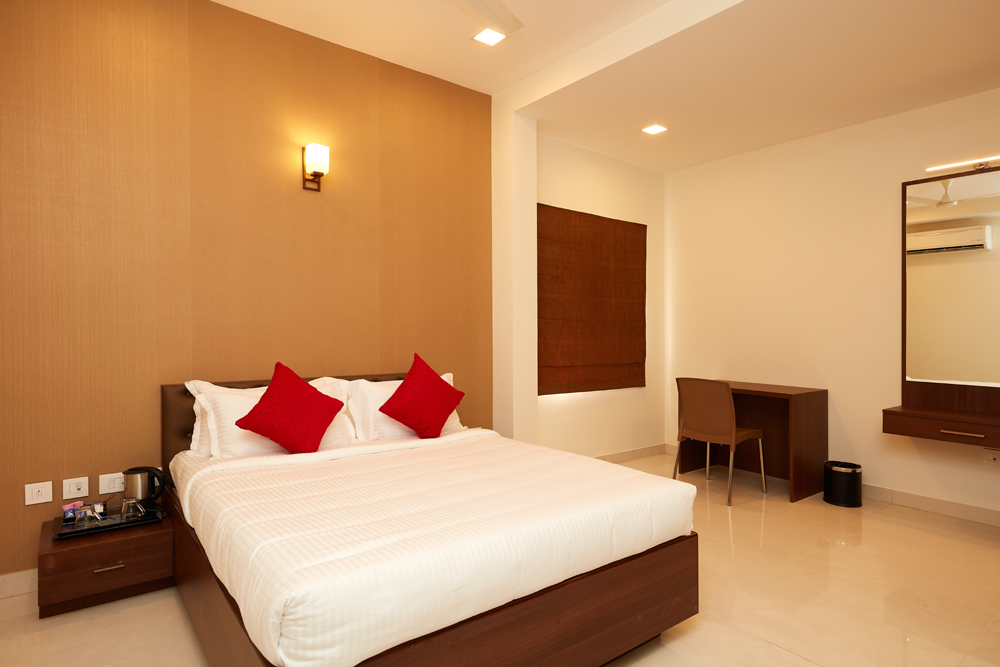 Kamar Arcade Party Hall — Banquet Hall in Palavakkam, Chennai (on-site parking, in-house decoration, outside catering allowed, bar service available) — photo 3