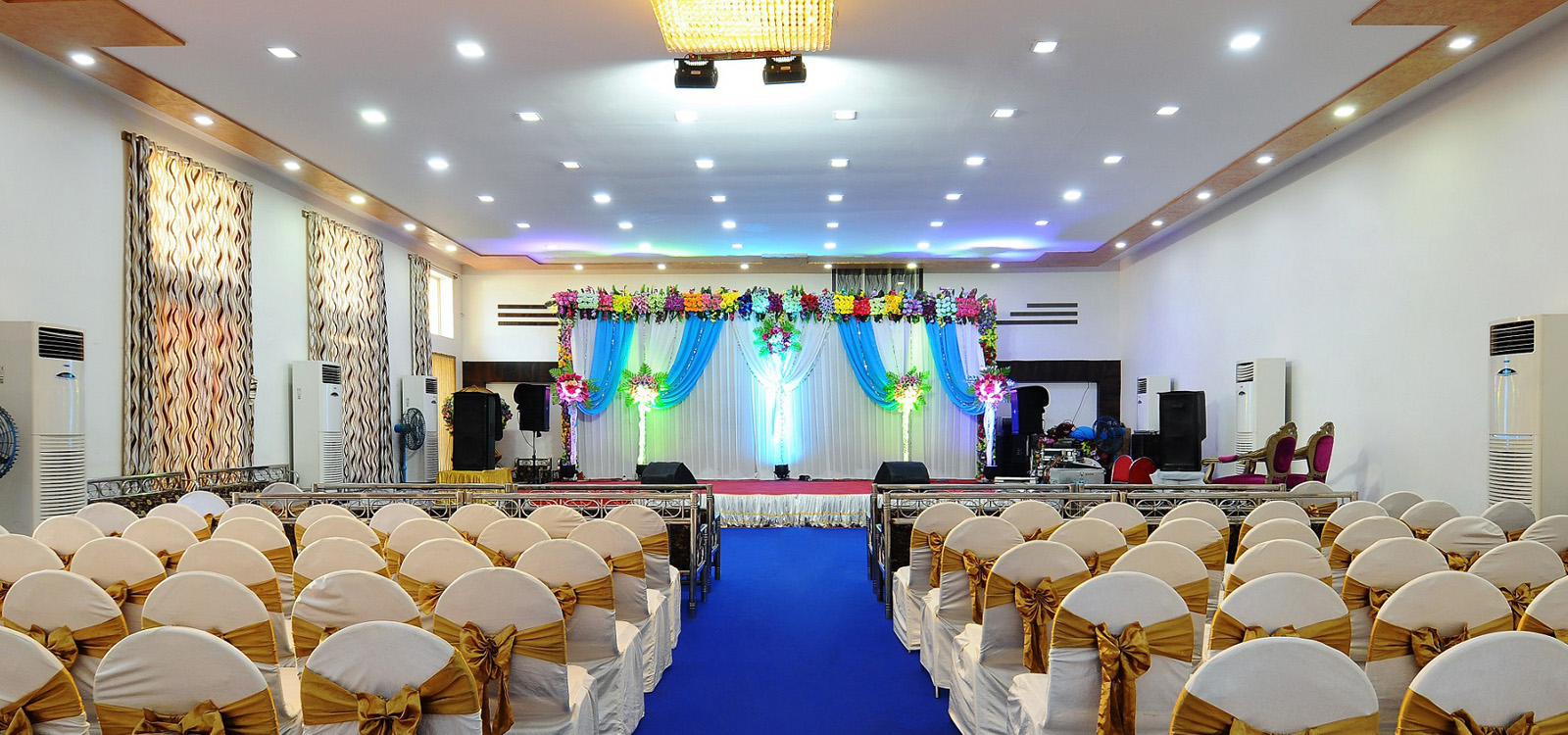 SP Grand Palace — Banquet Hall in Porur, Chennai (on-site parking, in-house decoration, bar service available, 200–300 guest capacity)