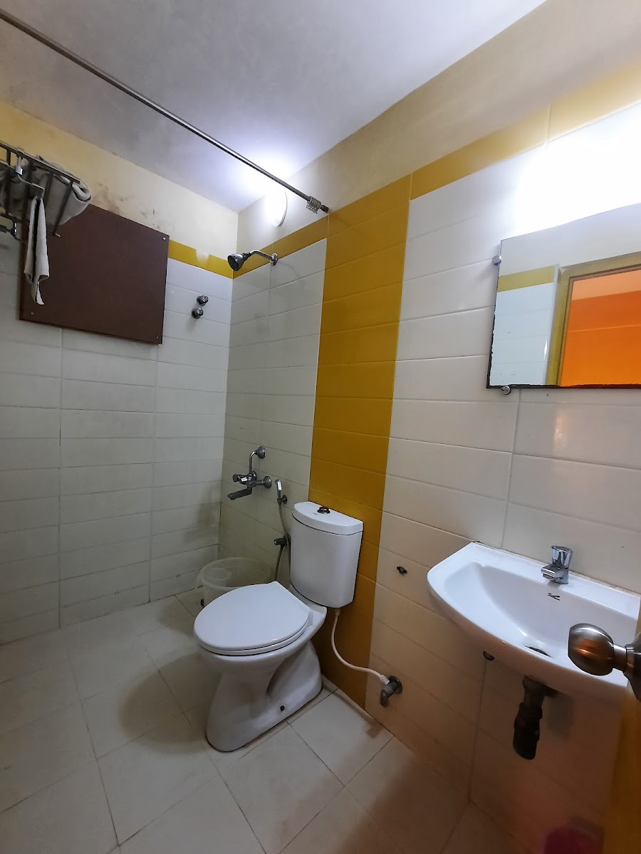 Hotel Pandian — Banquet Hall in Egmore, Chennai (on-site parking, in-house decoration, outside catering allowed, bar service available) — photo 3