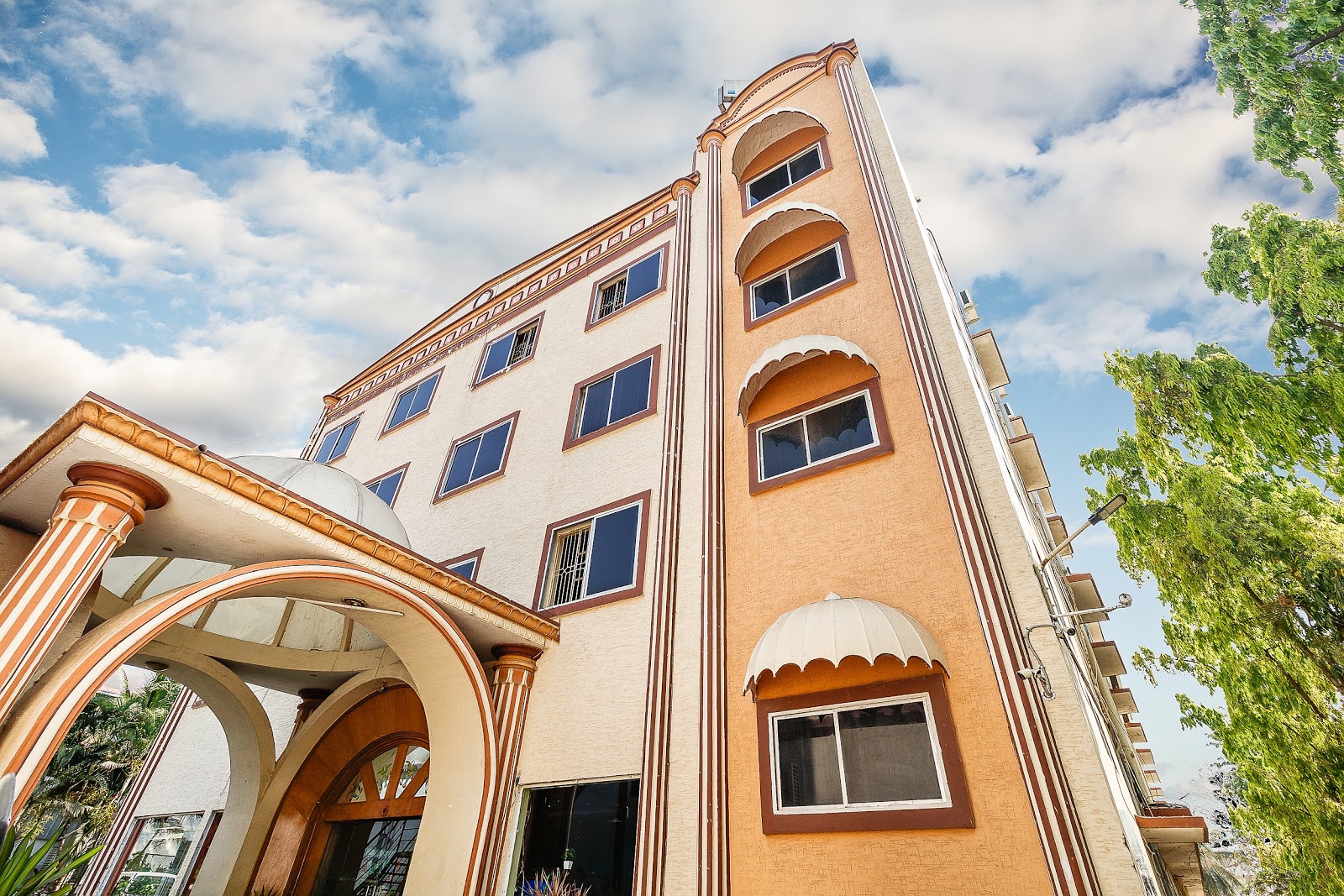 Hotel Srs Jade Empire — Banquet Hall in Bangalore (on-site parking, in-house decoration, outside catering allowed, DJ permitted)