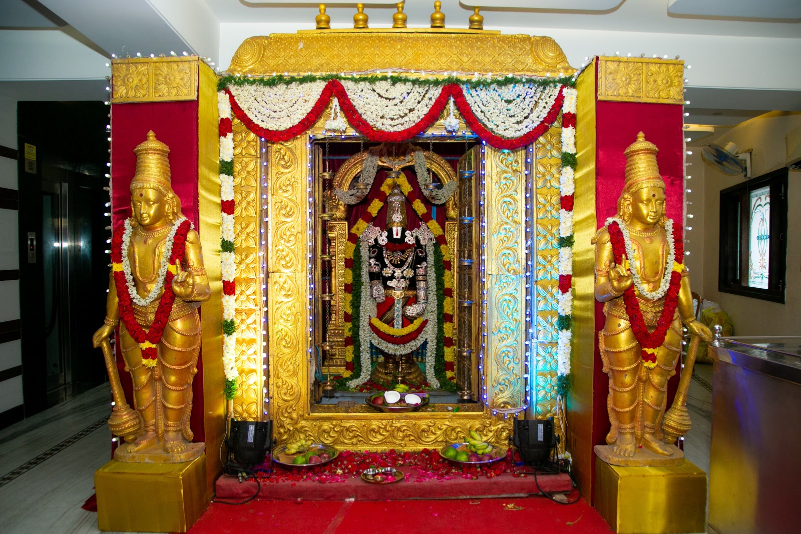 Suprabha Mahal — Banquet Hall in Mogappair, Chennai (on-site parking, in-house decoration, bar service available, 500–750 guest capacity) — photo 3