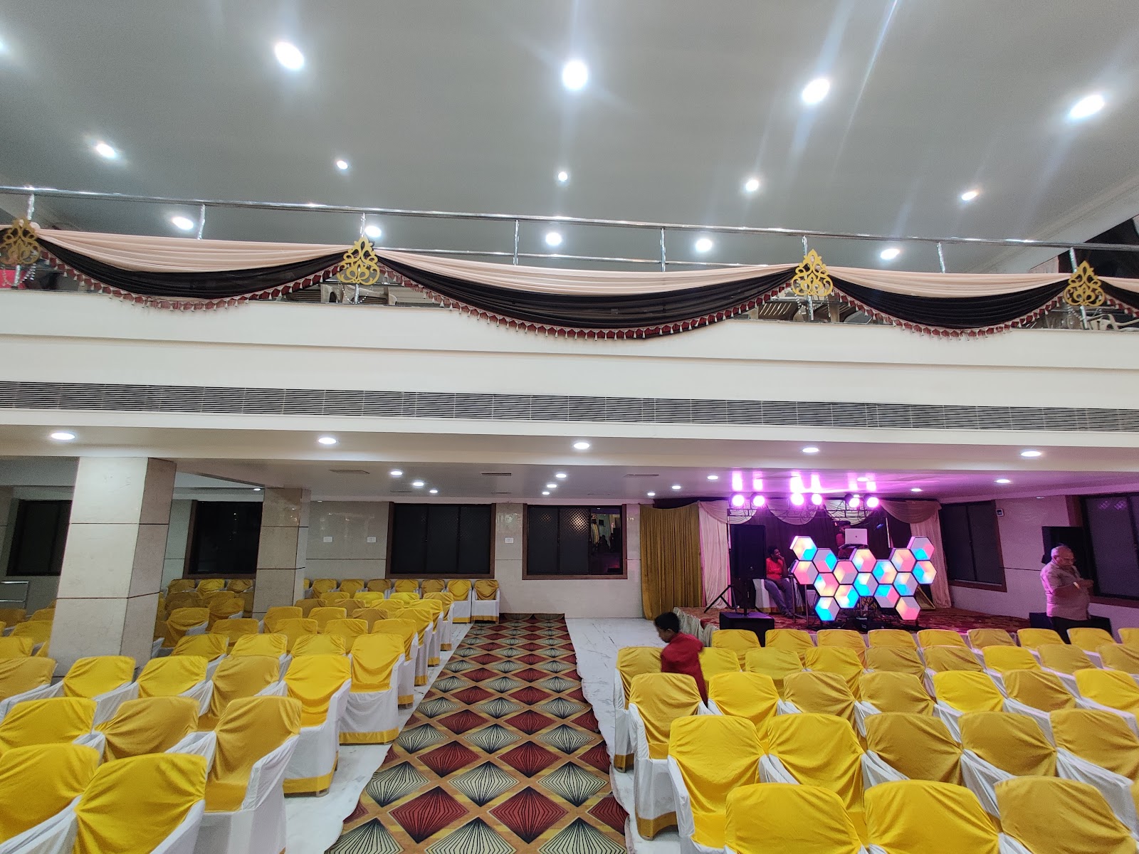 Shanthi Shesha Mahal — Banquet Hall in Kolathur, Chennai (on-site parking, in-house decoration, DJ permitted, bar service available)
