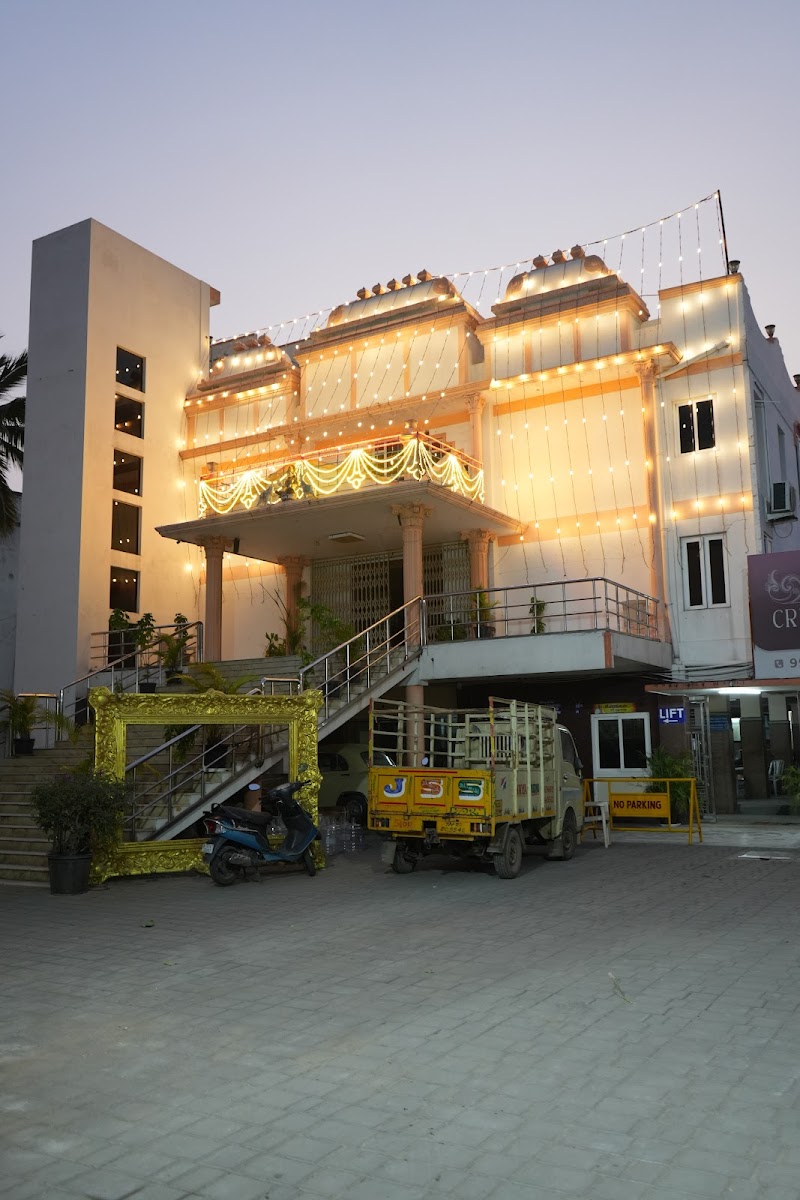 Shree Neelambal Mahal — Banquet Hall in Chennai (on-site parking, in-house decoration, bar service available, 900–1350 guest capacity)